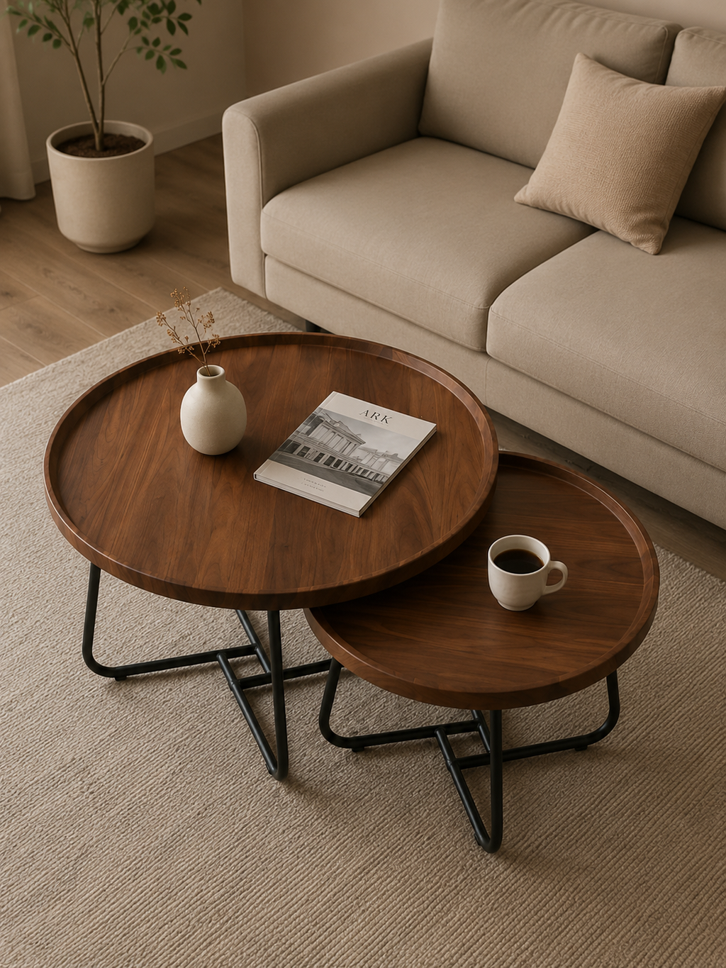 Cannelé – Tables basses gigognes rondes noyer, set de 2