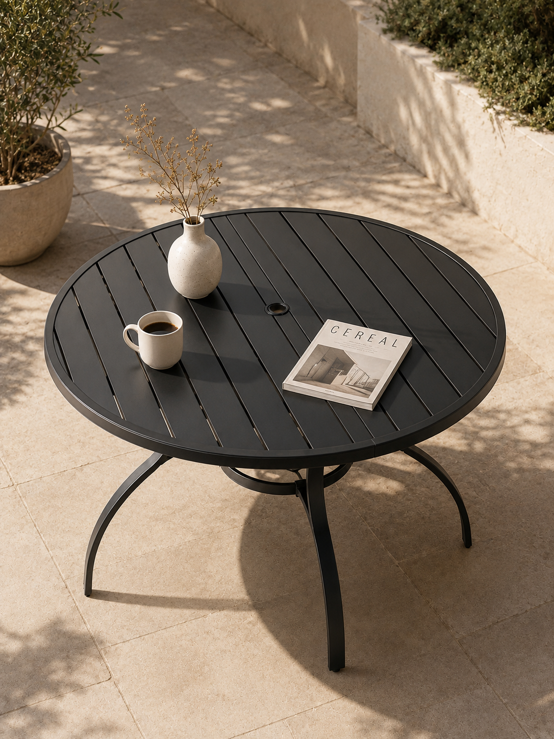 Parasol – Table de jardin ronde 4 à 6 personnes, métal noir
